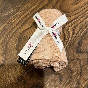 Cosabella lace thongs NWT Size M/L